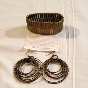 Elegant Gold-Toned Jewelry Set